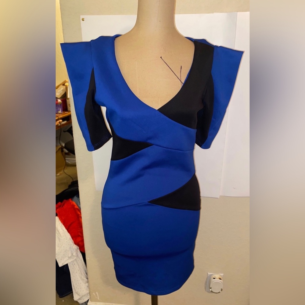 Women’s Agaci Dress Size Medium
